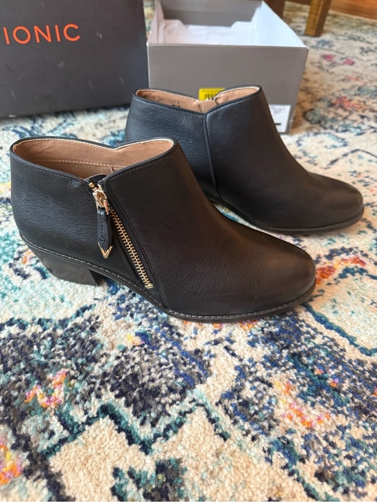 Vionic Shoes - VIONIC Joy Jolene Black Leather Ankle Booties Side Zip Comfort Heels Size 7